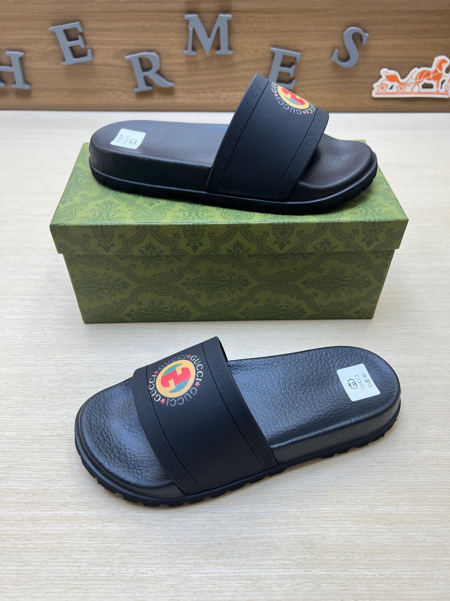 Z5R66B27 Popular Slippers