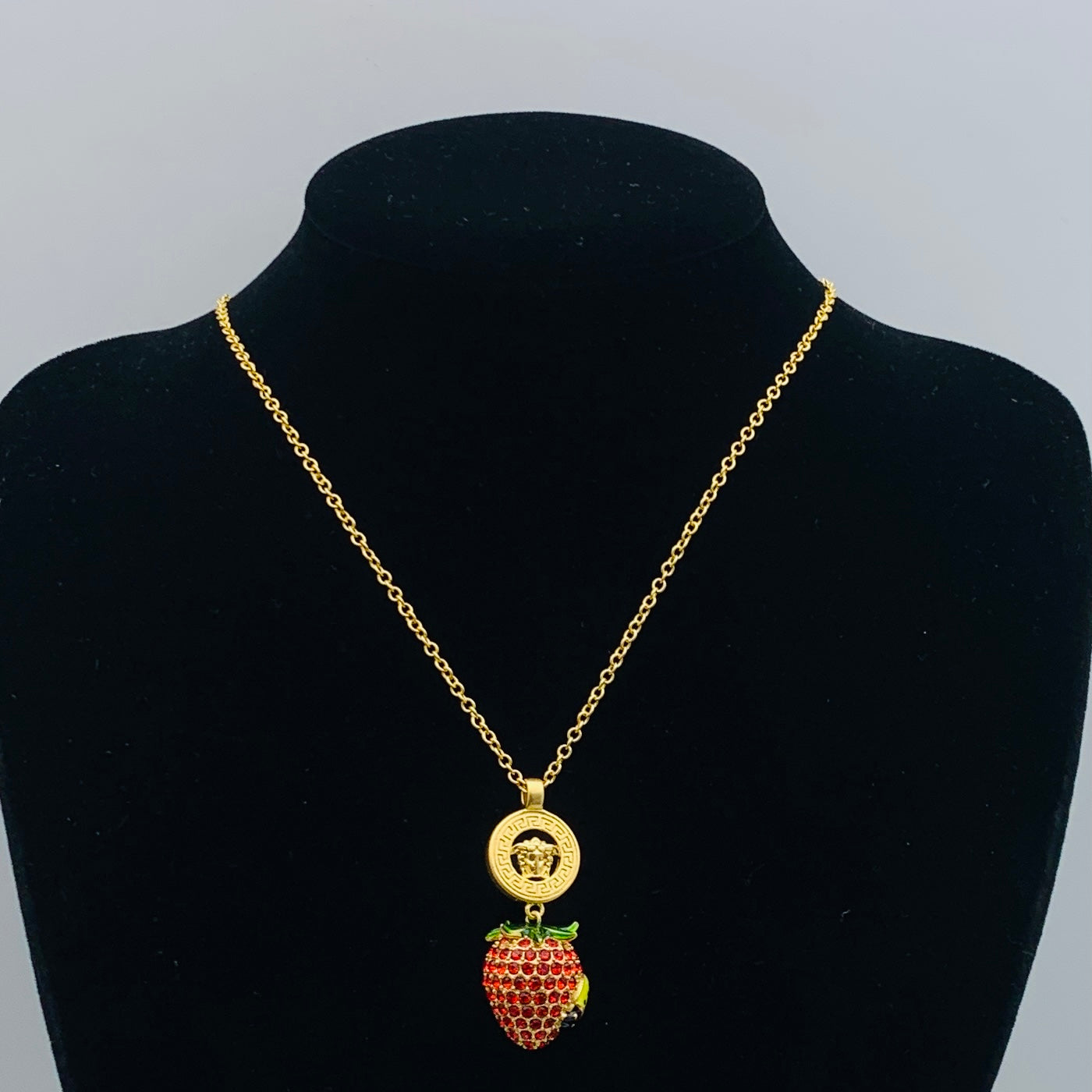 X1Q85V202X Popular Necklace