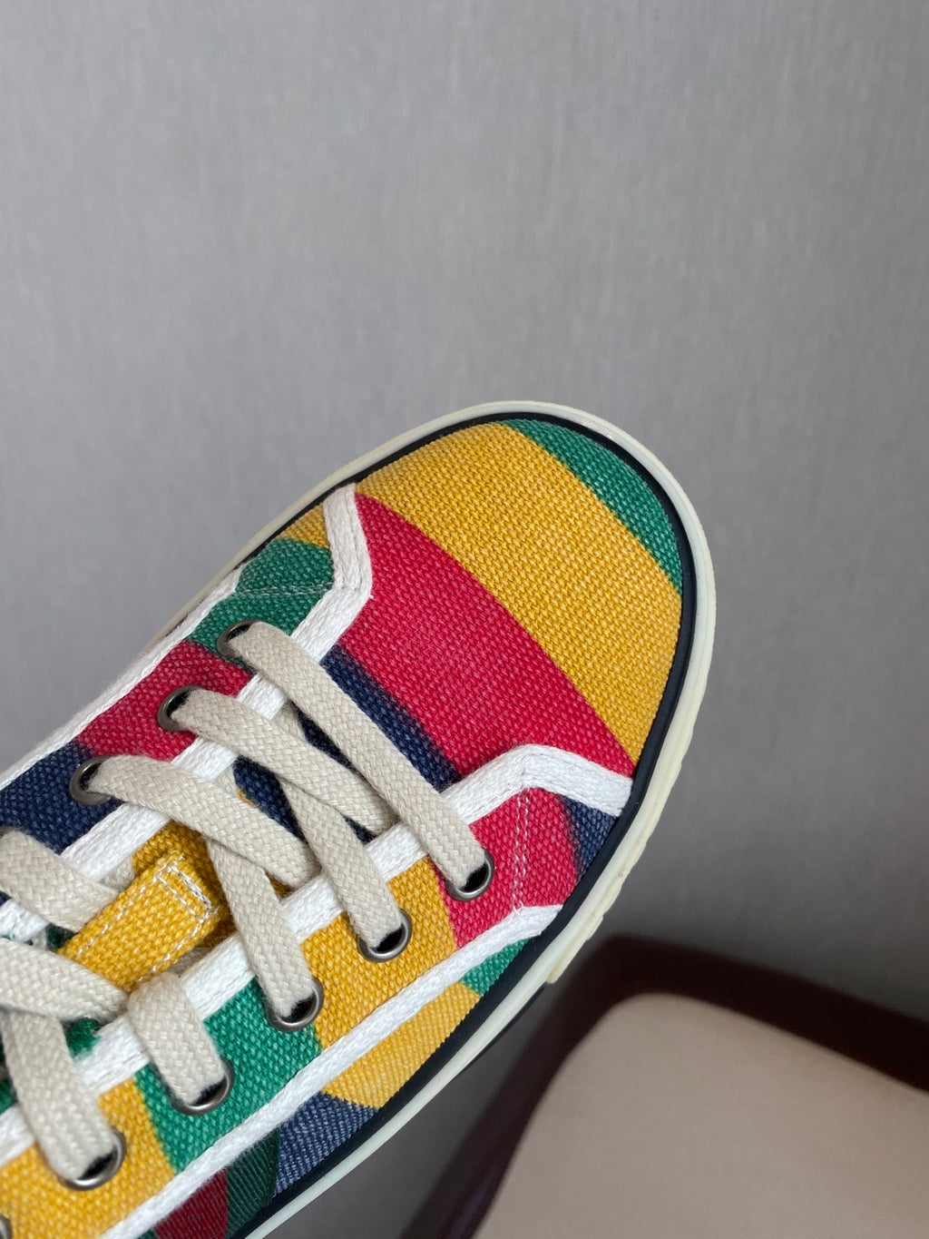Z2Q105B215 Popular high-quality Shoes