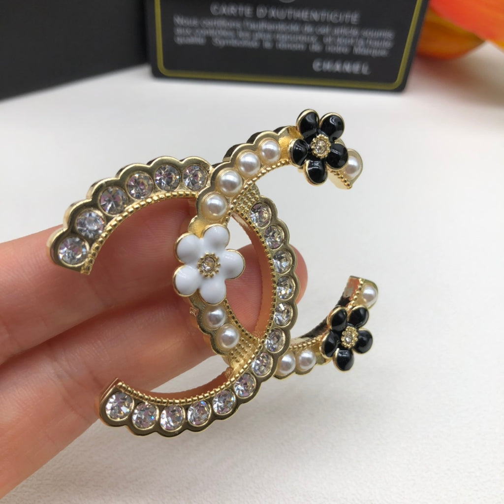 X14C874   Popular Brooch
