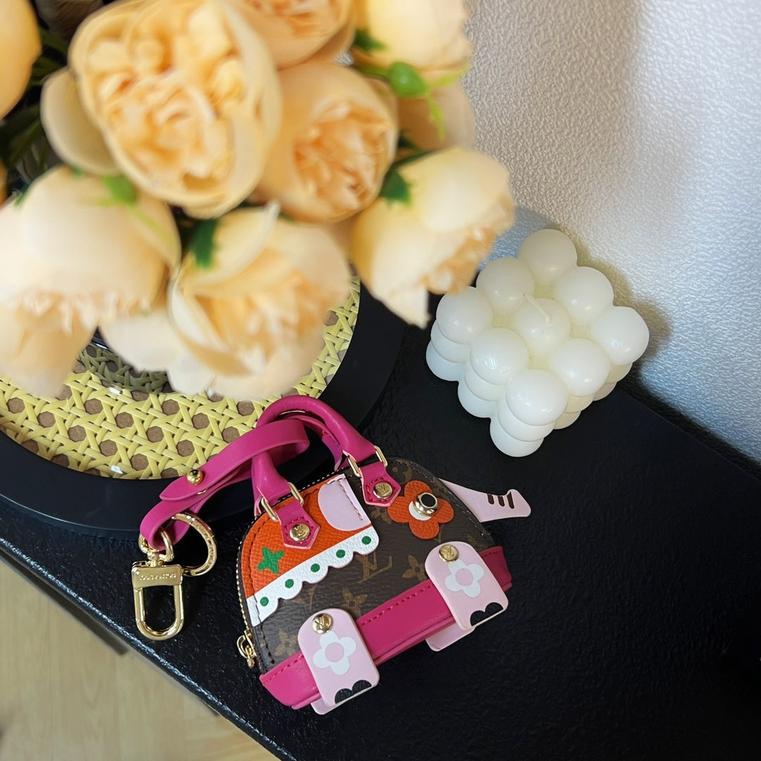 A1Z105E8 Popular bag 's charms accessories