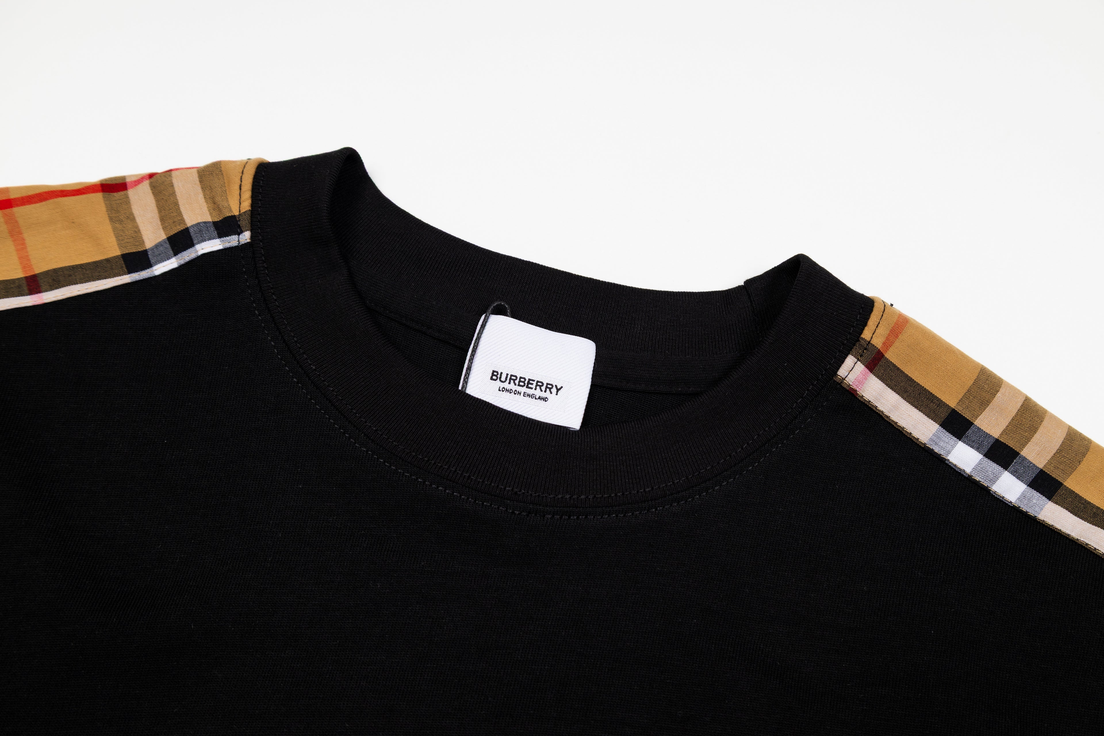 U1R76R46 Popular T-shirts