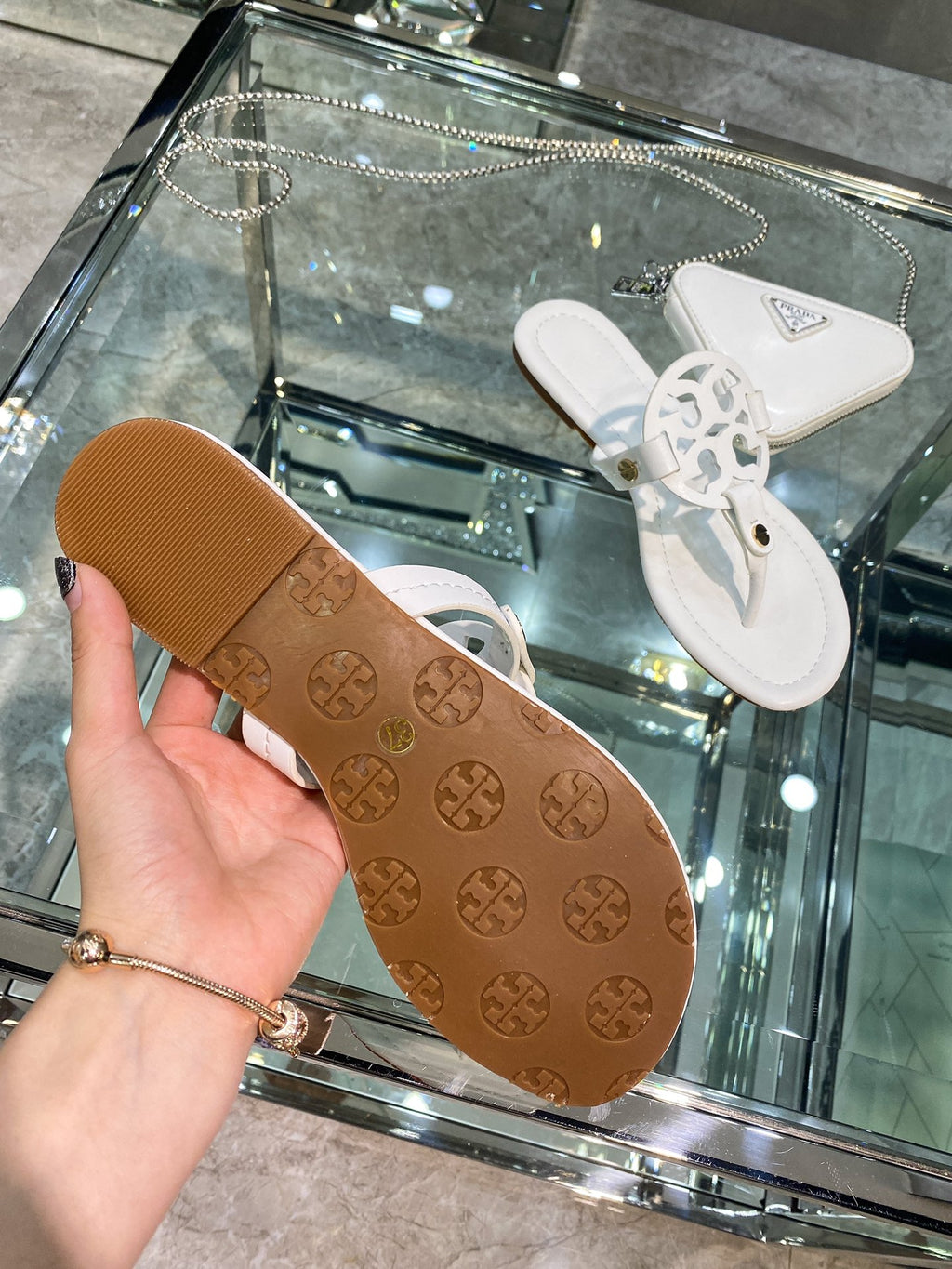 Z2Z85A2  Popular leather Shoes