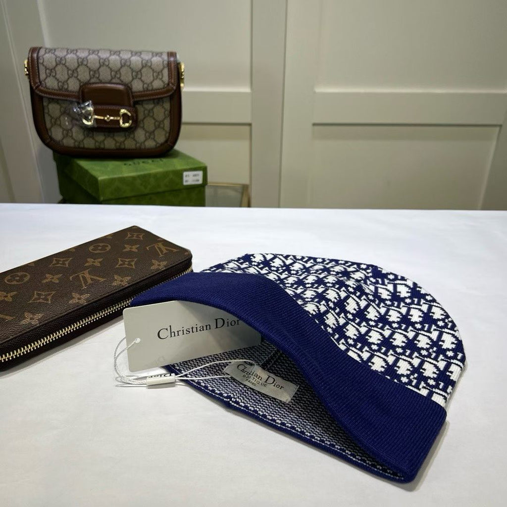 M1R86D49 Popular hats