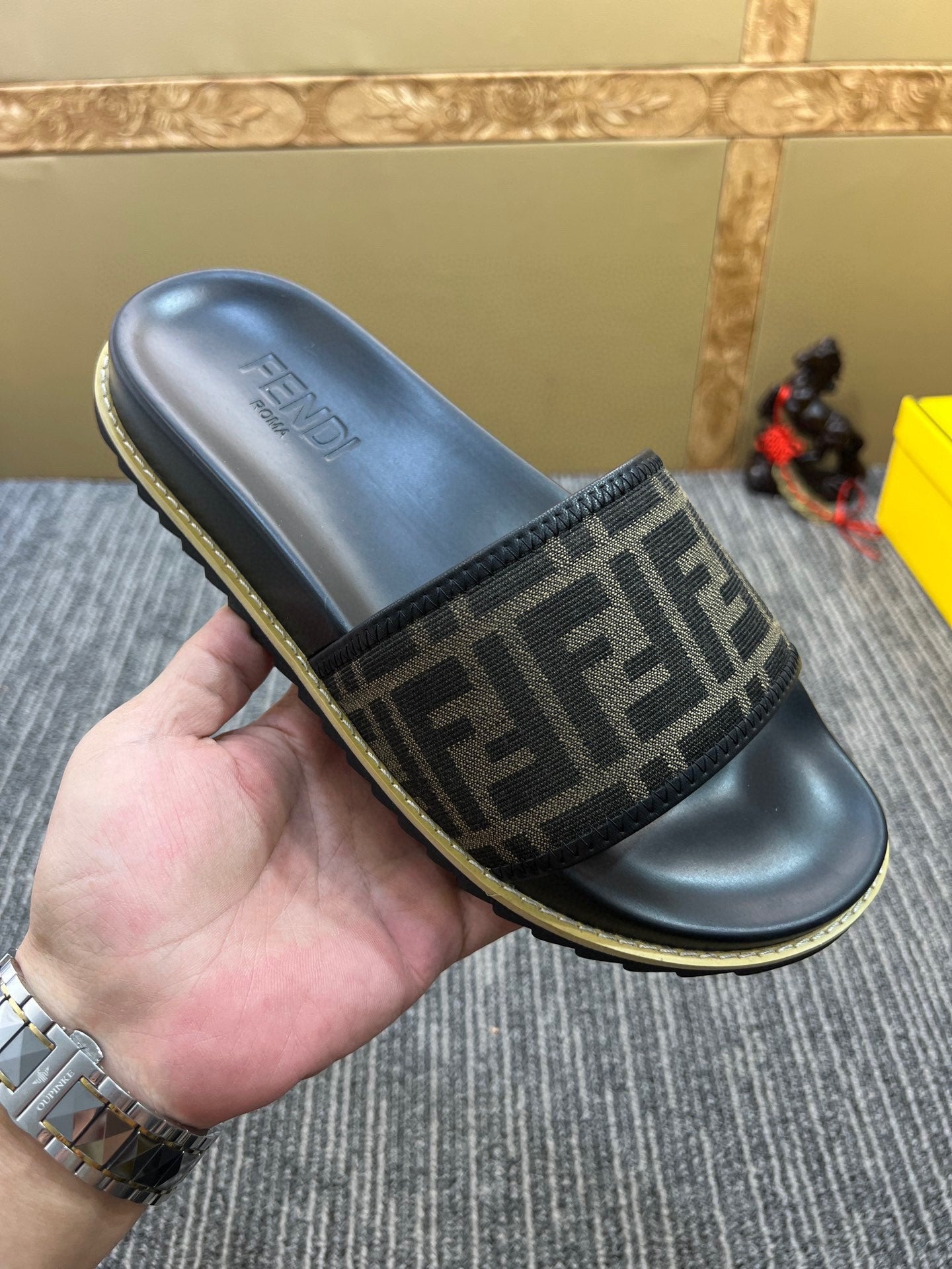 Z5XF105 Popular Slippers