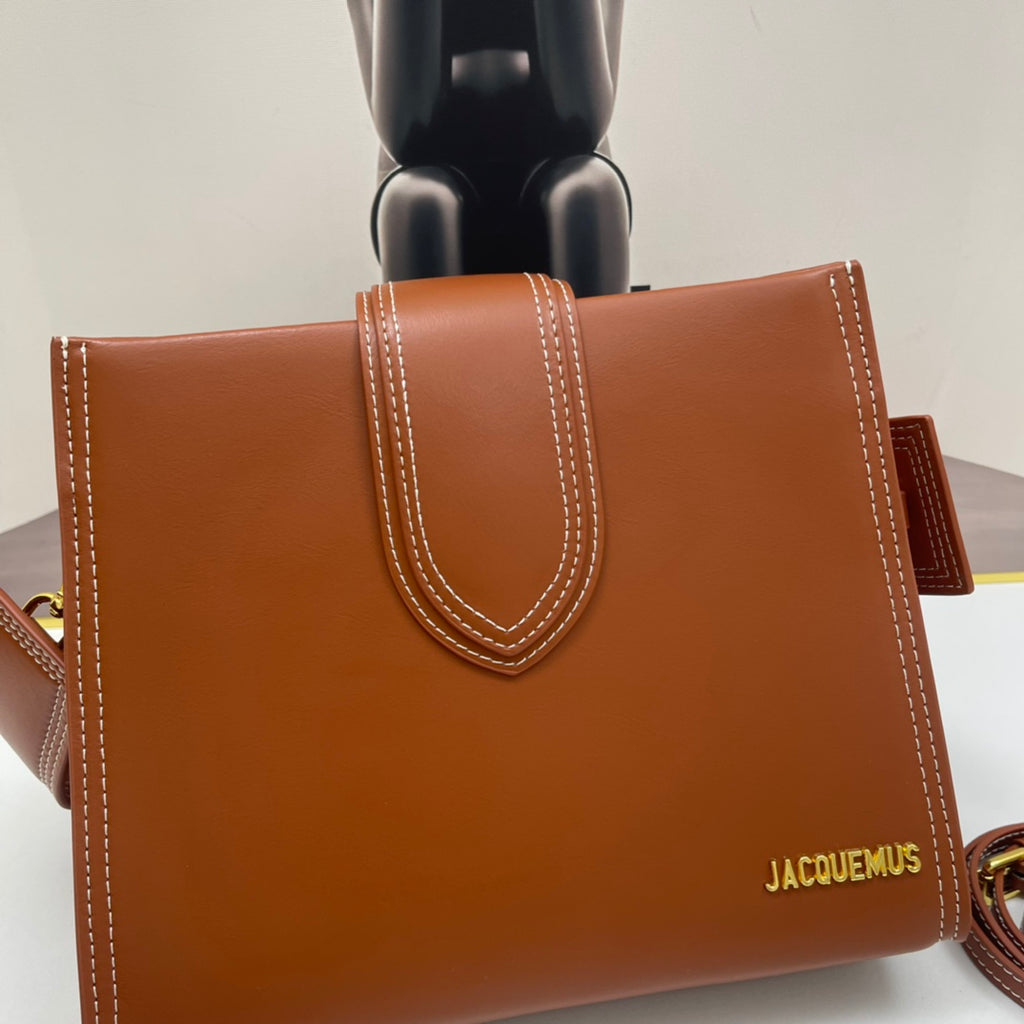 B1P36A25 Popular leather bag