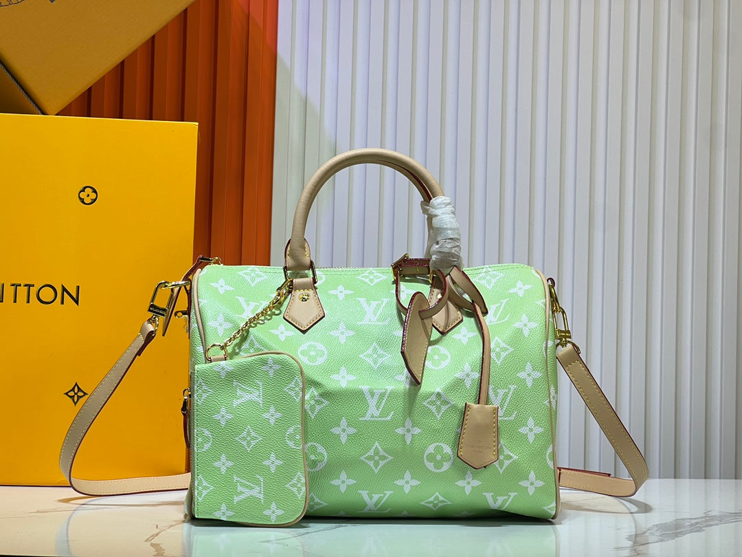 B1X55E17 Popular  leather bag