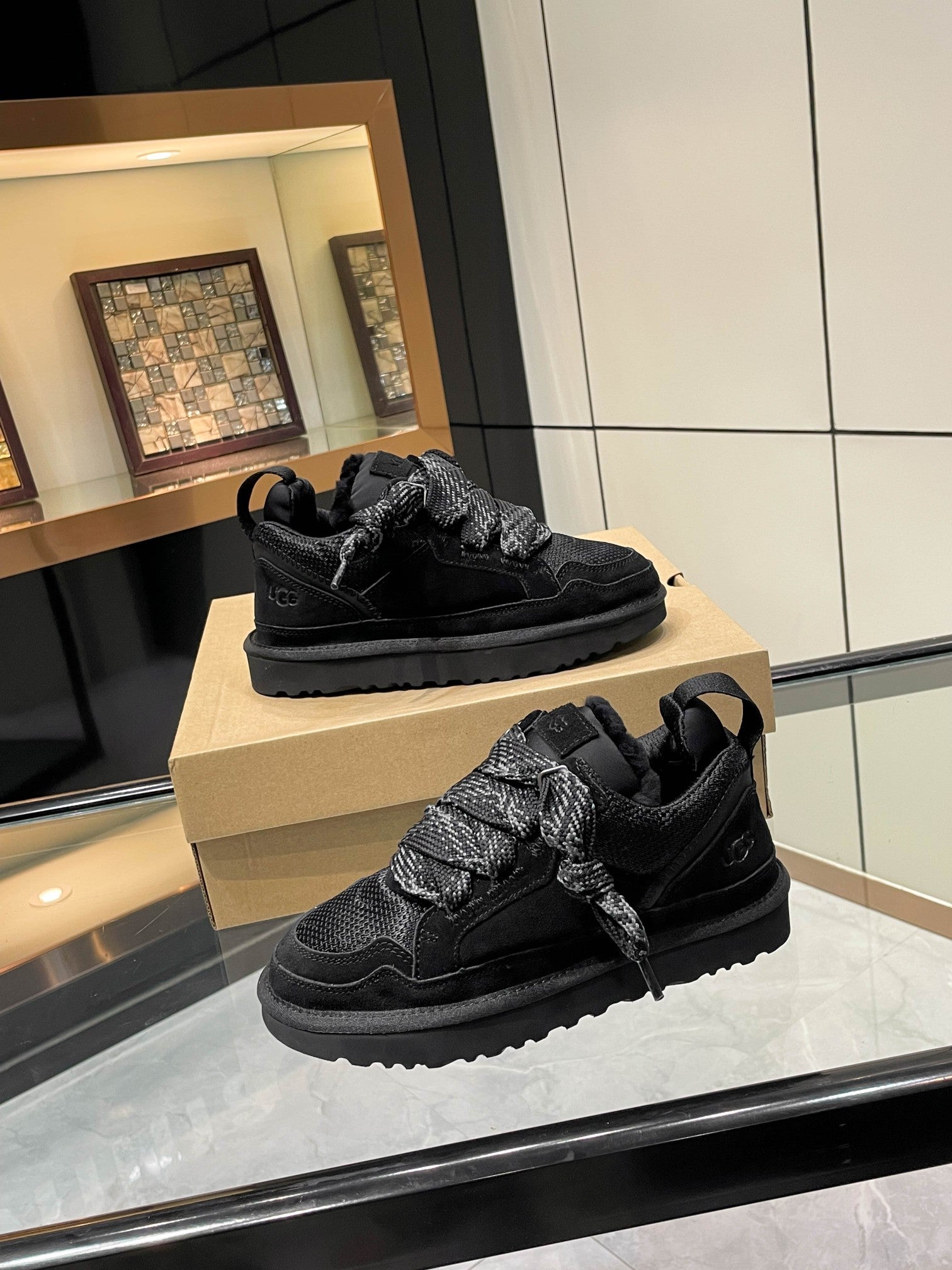 Z2Q105U262 Popular high-quality Shoes