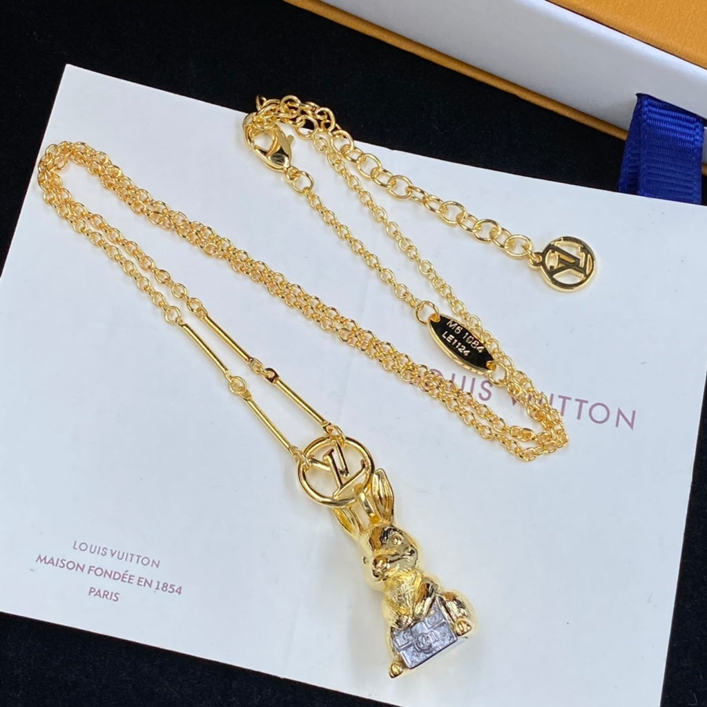 X1Q85E338X Popular Necklaces
