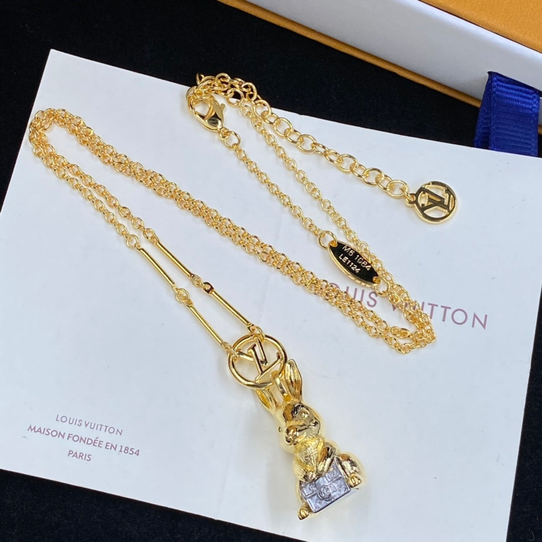 X1Q85E338X Popular Necklaces