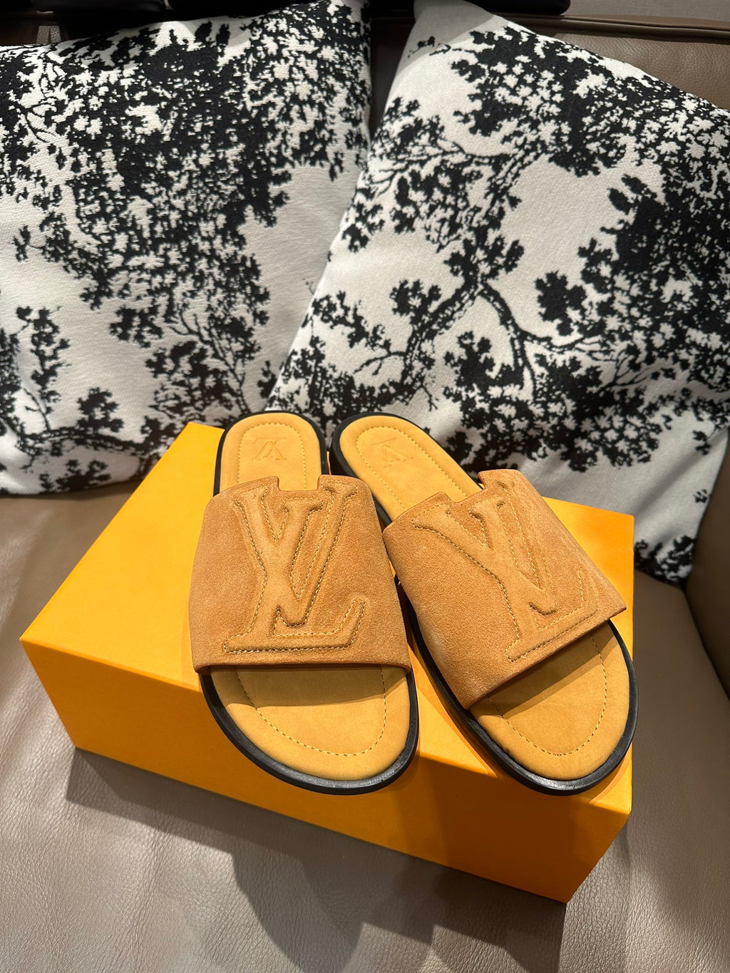 Z2Z85E25  Popular leather Shoes