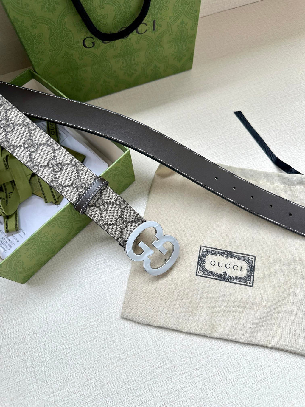 P1R55B210 Popular  High quality belt With full package