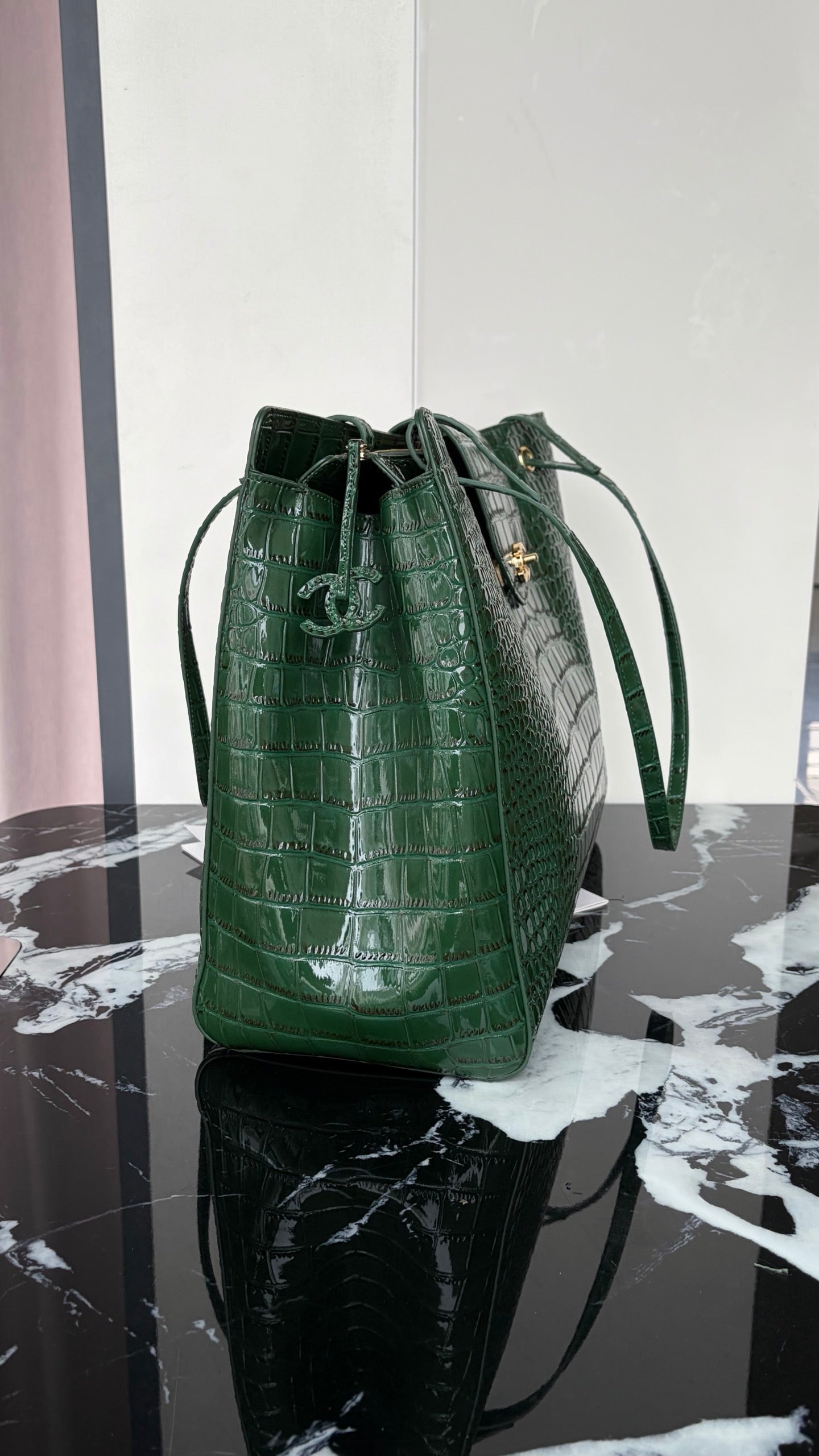 B1R76C25 Popular leather bag