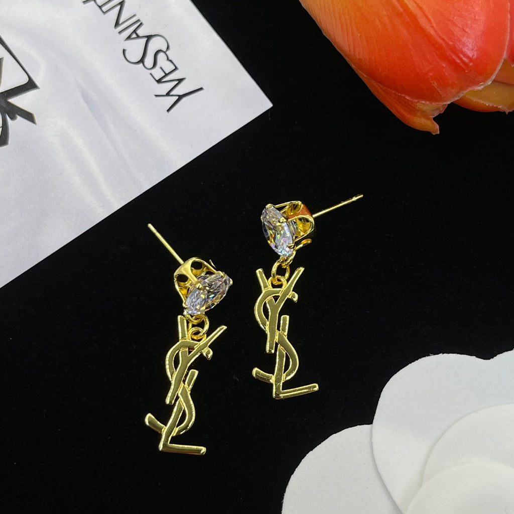 X1Z84SL610E Popular earrings