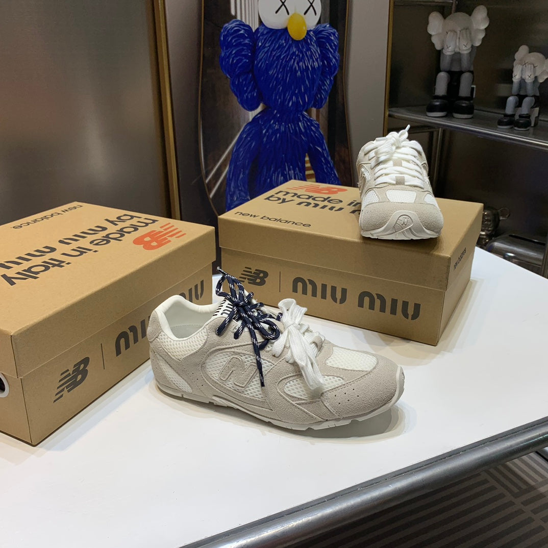 Z1P54A118 Popular shoes