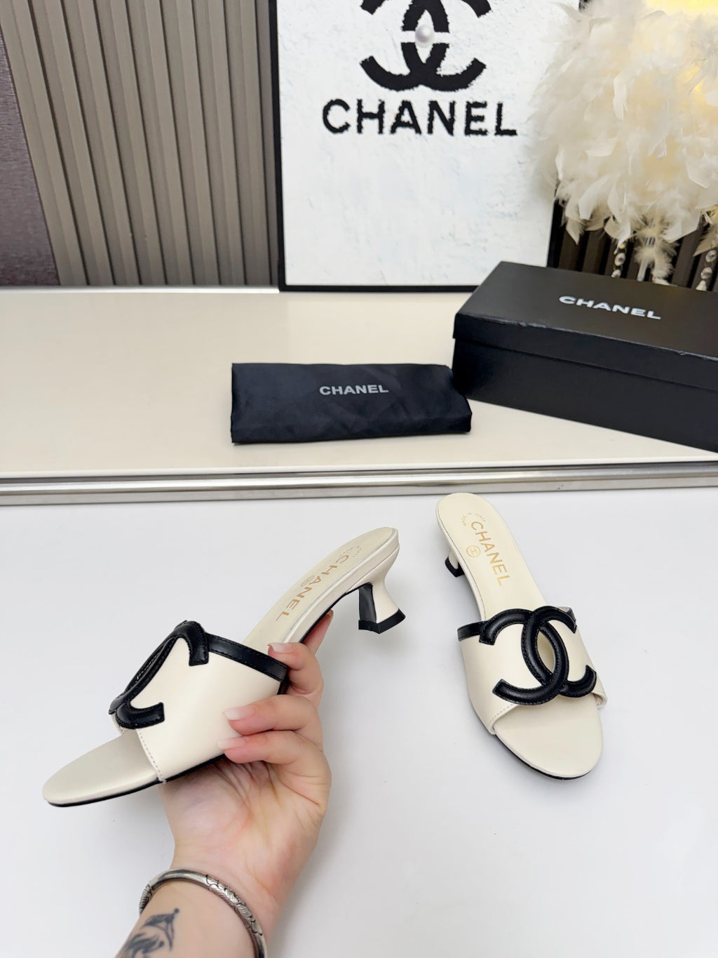 ZPX76C4  Popular high-quality leather slippers