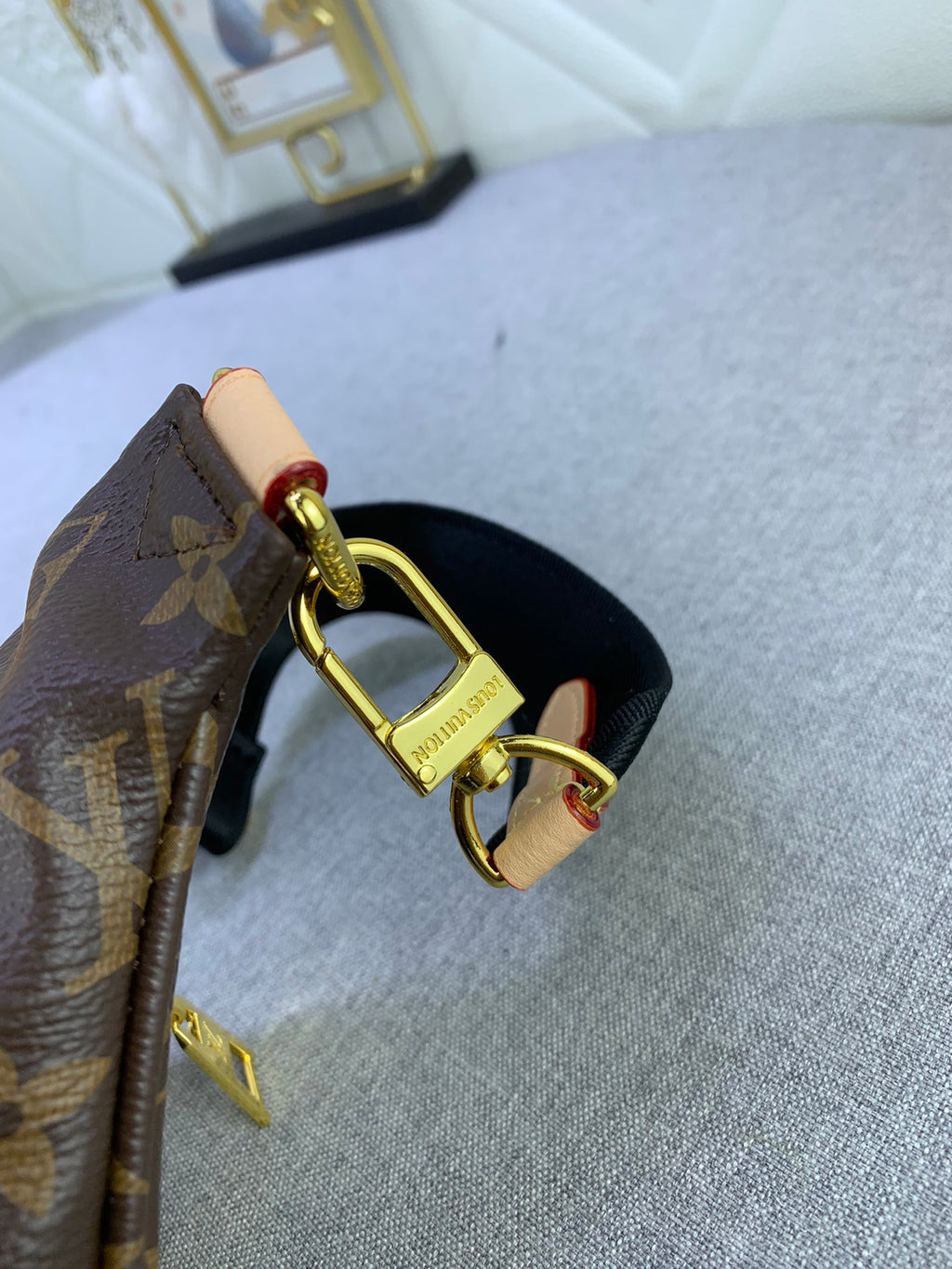 B12X93E86 Popular leather bag 