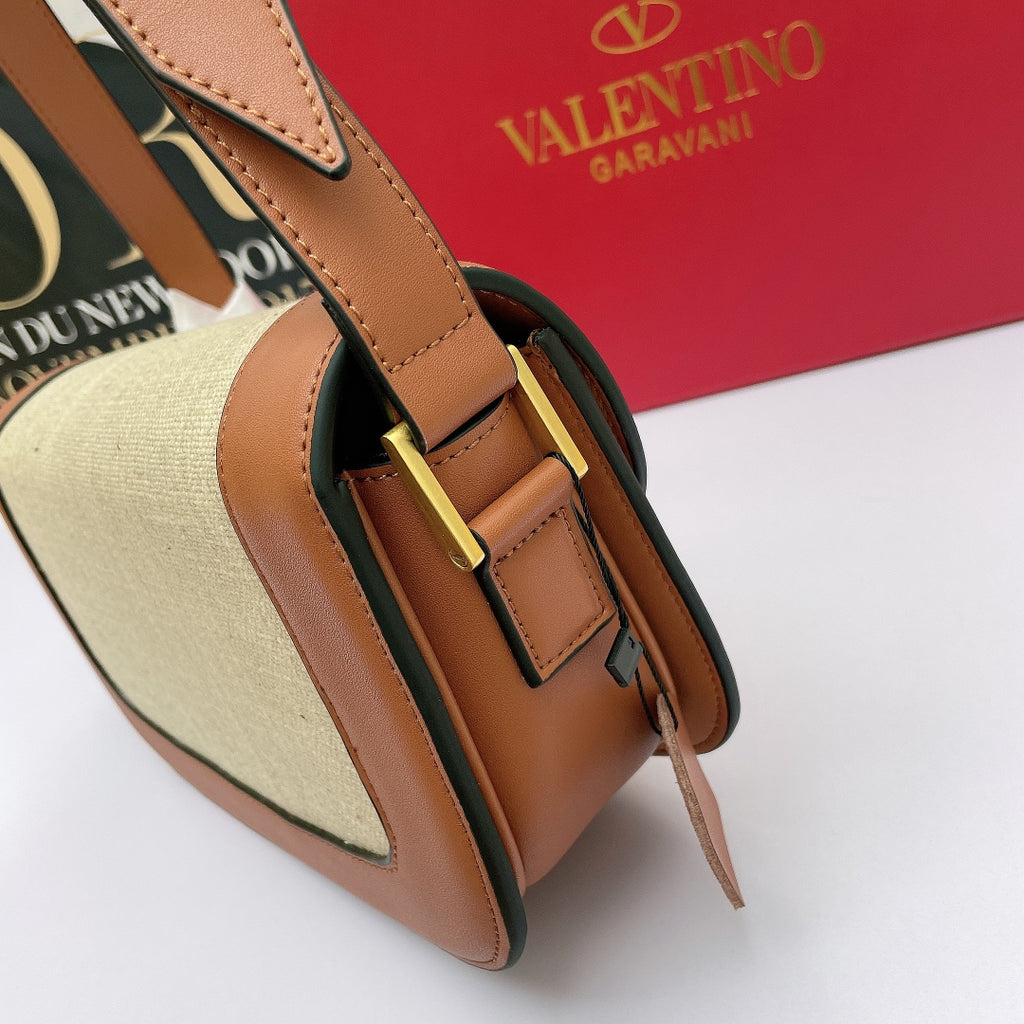 B5X111VL45 Popular  leather bag 