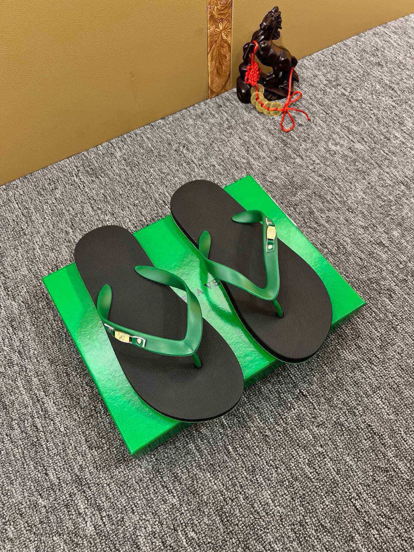 Z5Z35A292 Popular Slippers