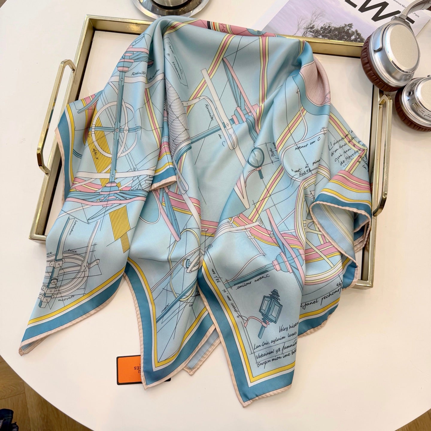 W1N36H5 Popular Silk Scarve