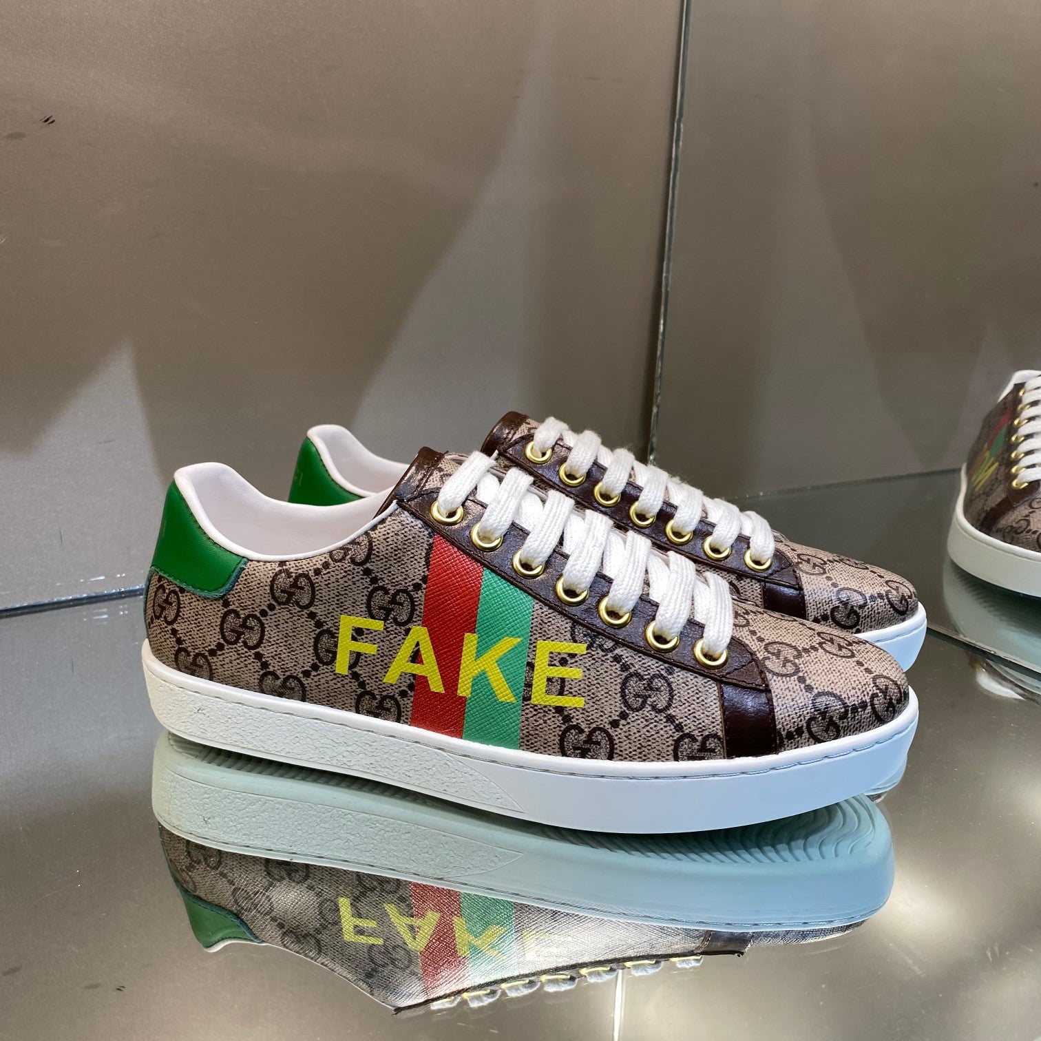Z2Q105B195 Popular high-quality Shoes