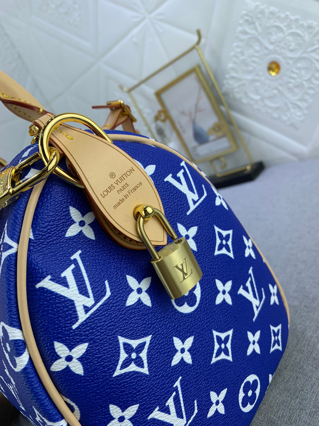 B12X44E268 Popular  leather bag 