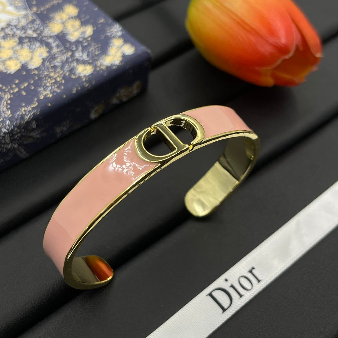 X1Z94D671K  Popular Bracelets