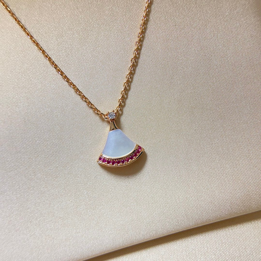 X1Q85S409X Popular Necklaces