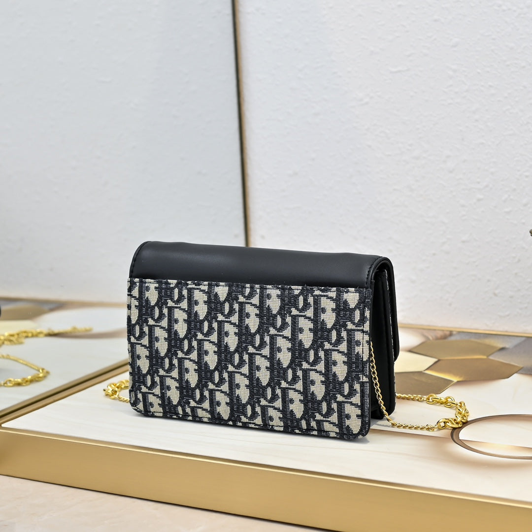 B12W15D2 Popular  leather bag