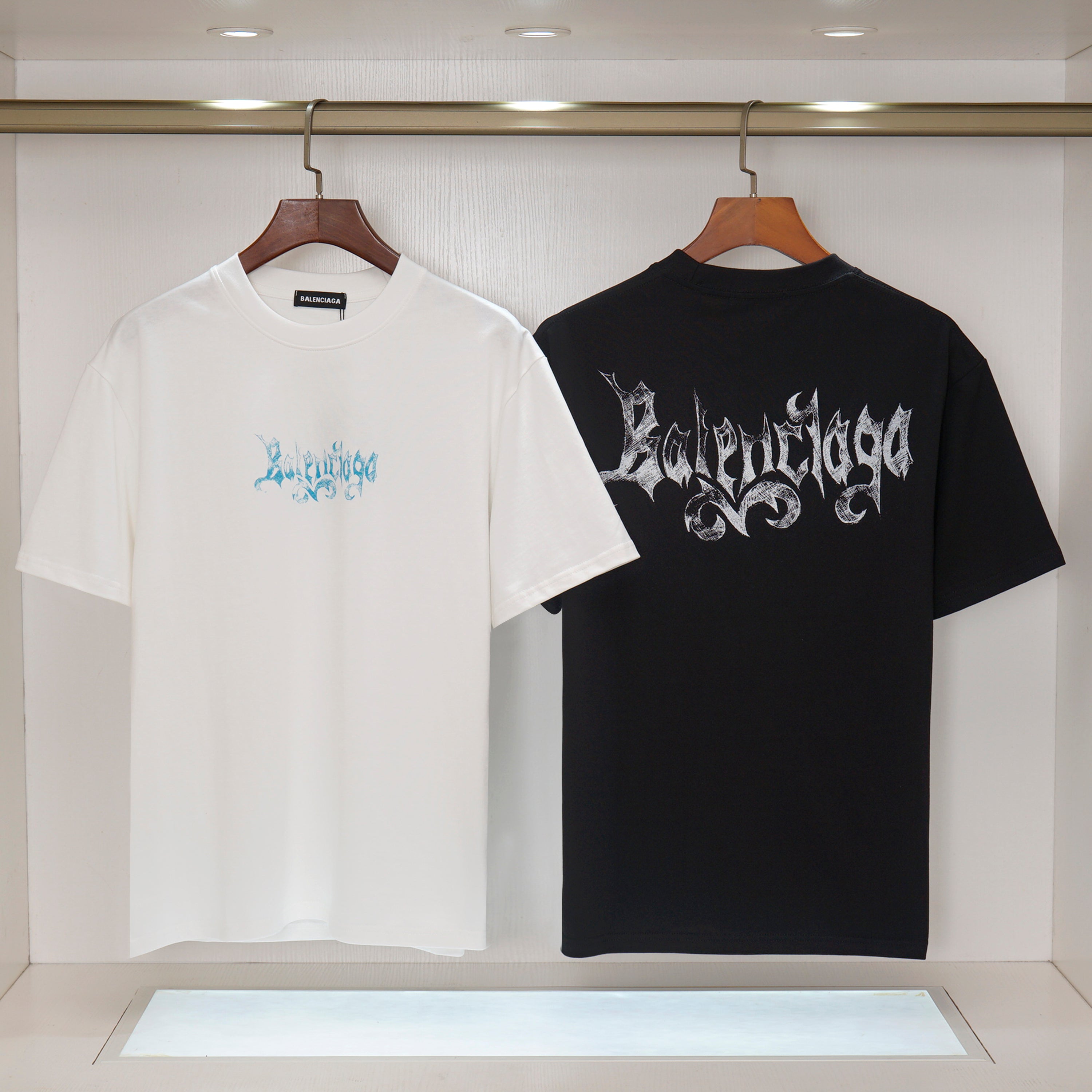 U1R76J9 Popular T-shirts
