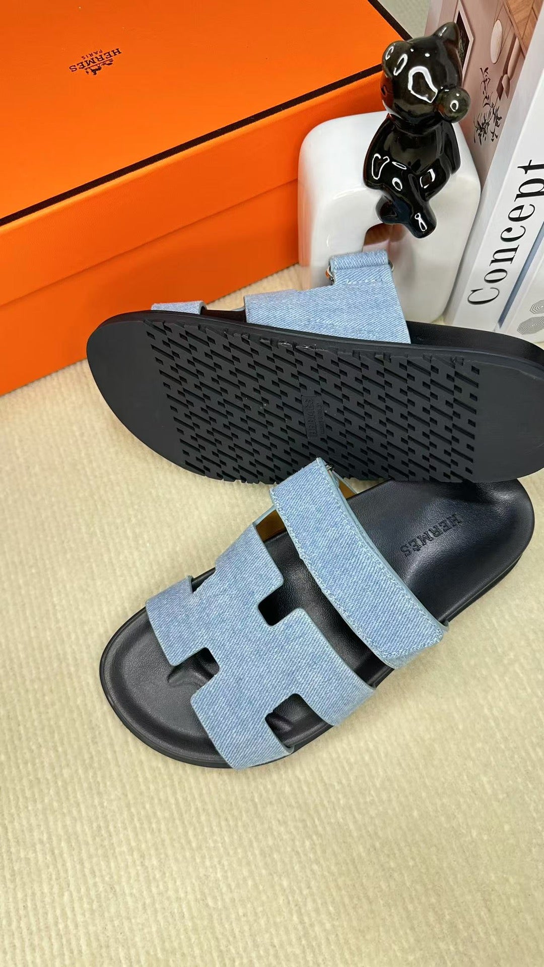 Z2Q55H27 Popular  leather shoes