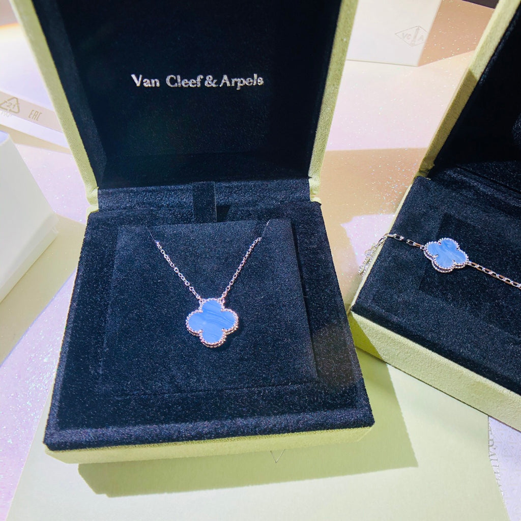 X5X53VA184X Popular 1 flower necklace