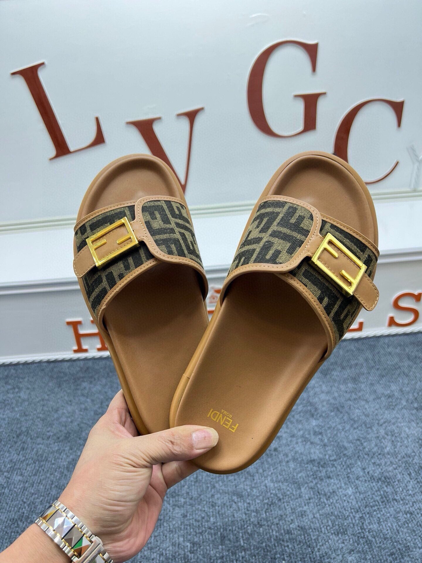 Z5ZF37 Popular slippers