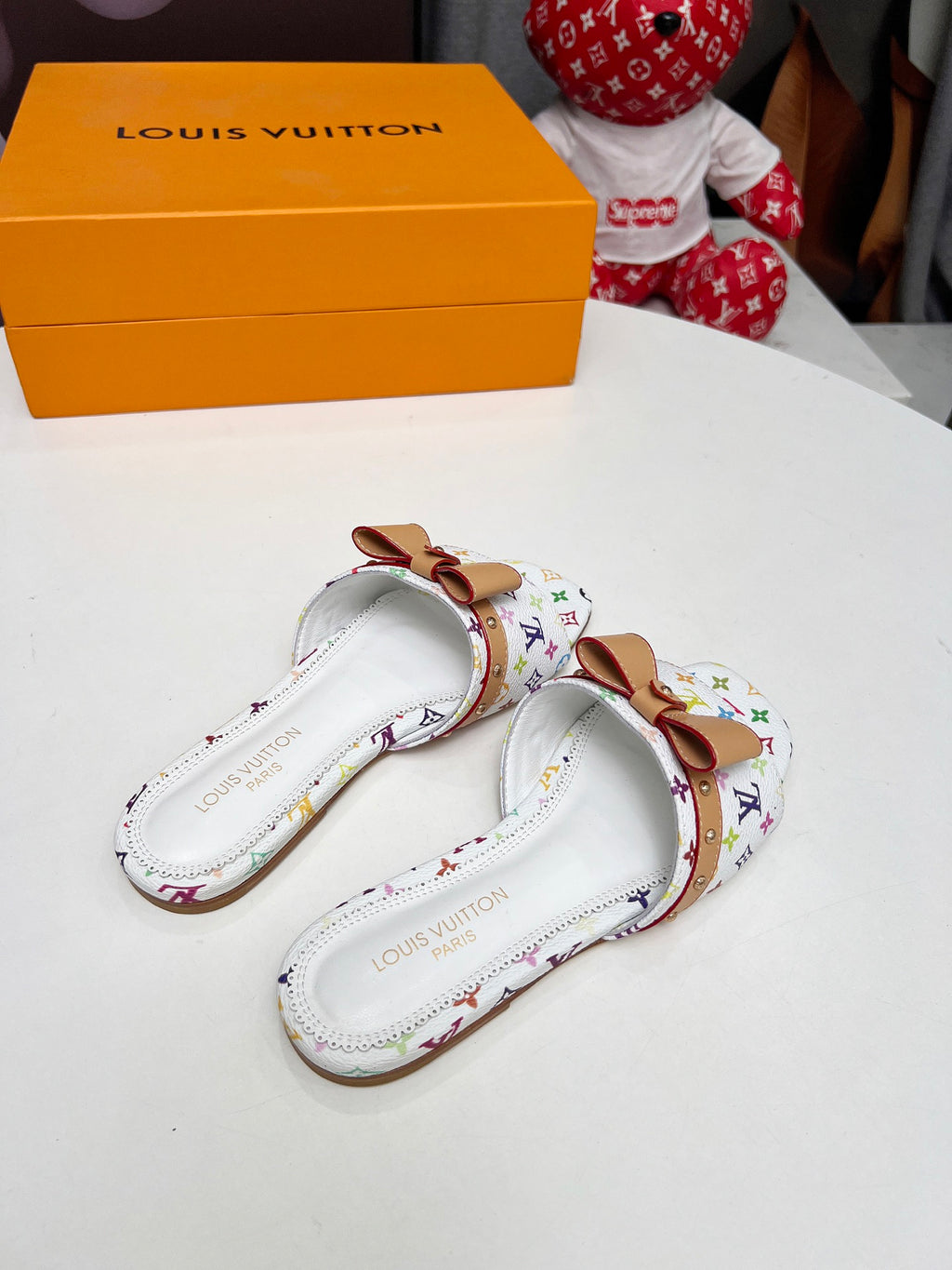 Z2R45E24 Popular leather shoes 