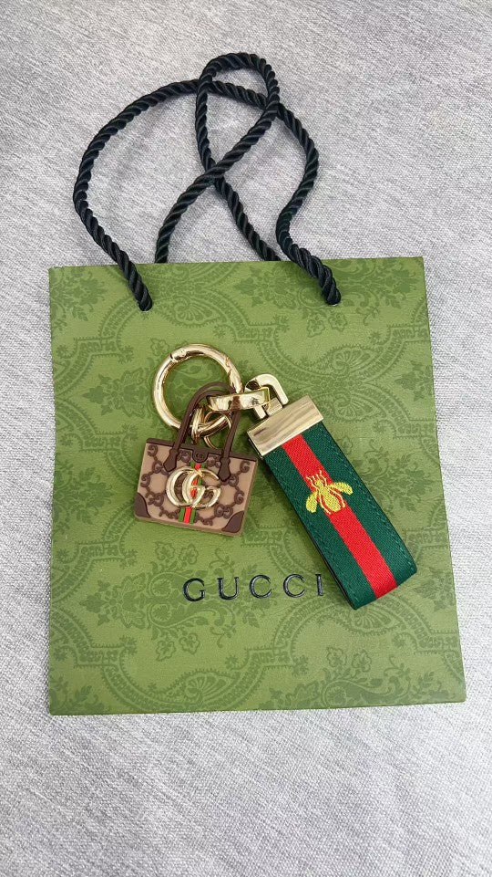 A1Z105B22 Popular bag 's charms accessories