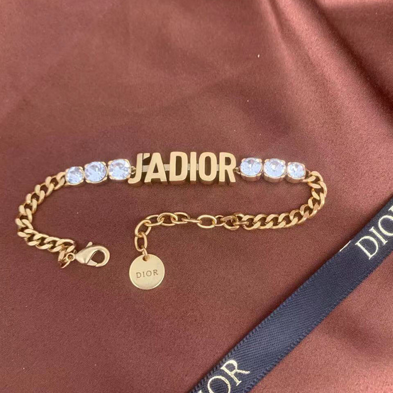 X1B91D230X    Popular  Bracelets. Necklaces