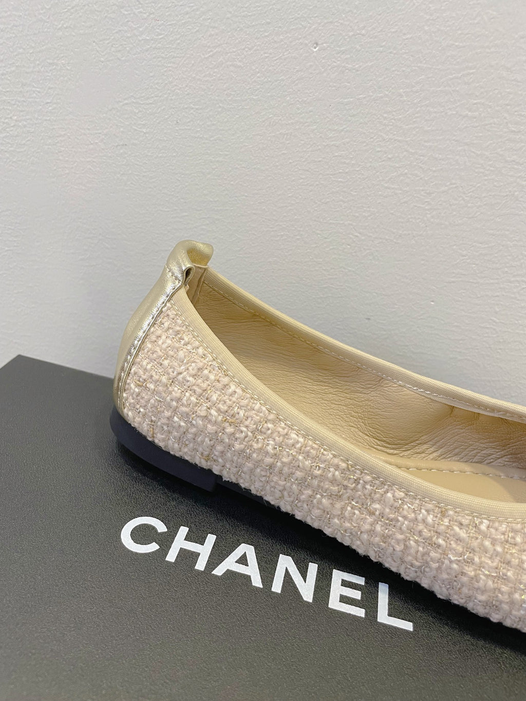 Z2Q95C107 Popular high-quality  shoes