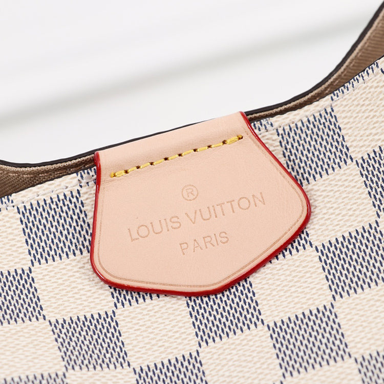 B1P11E84 Popular leather bag 