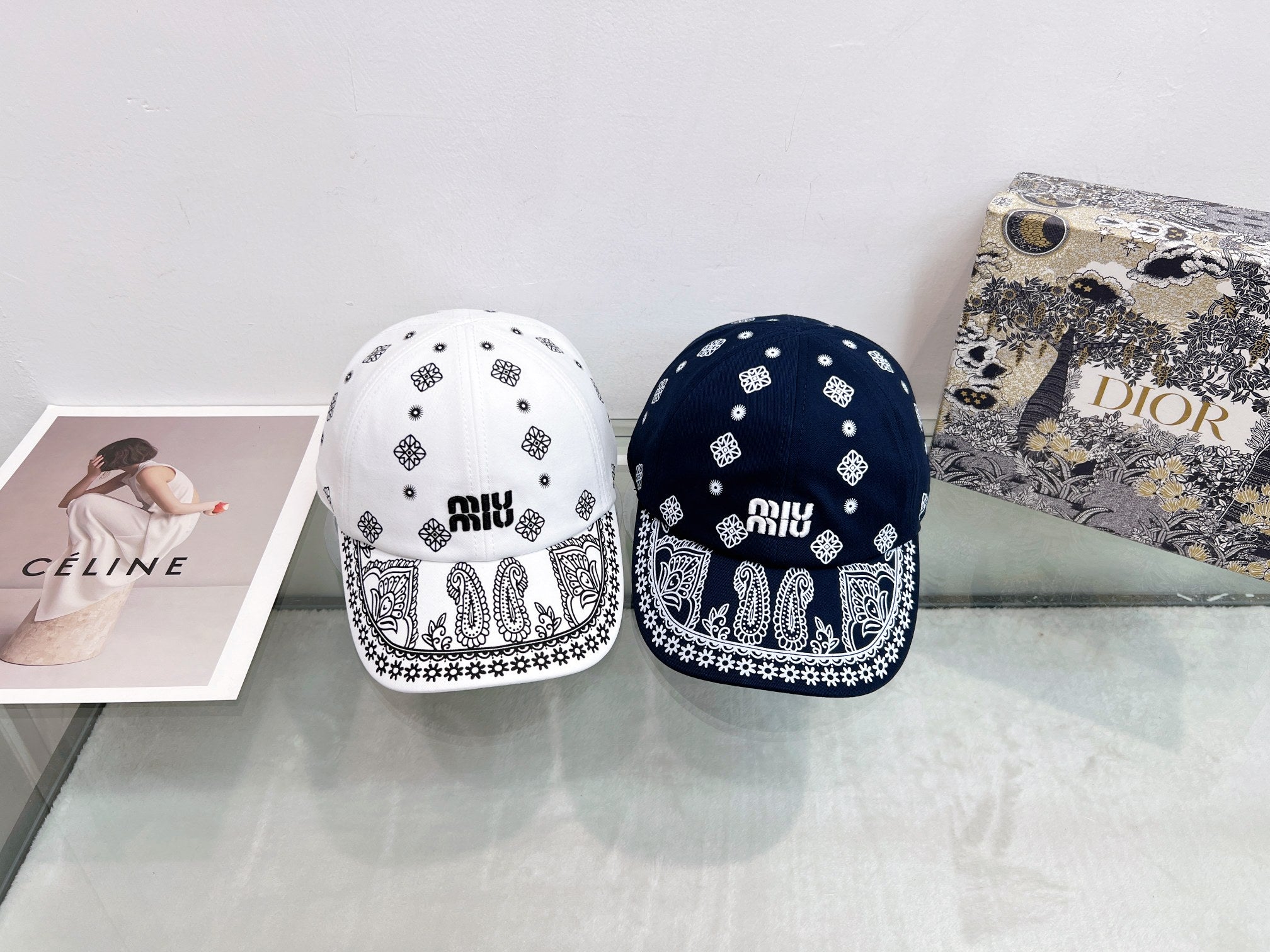 M1Q85A82 Popular hats