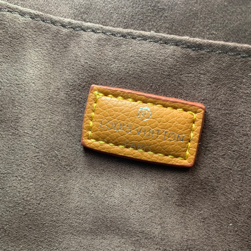 B1X43E52 Popular  leather bag 