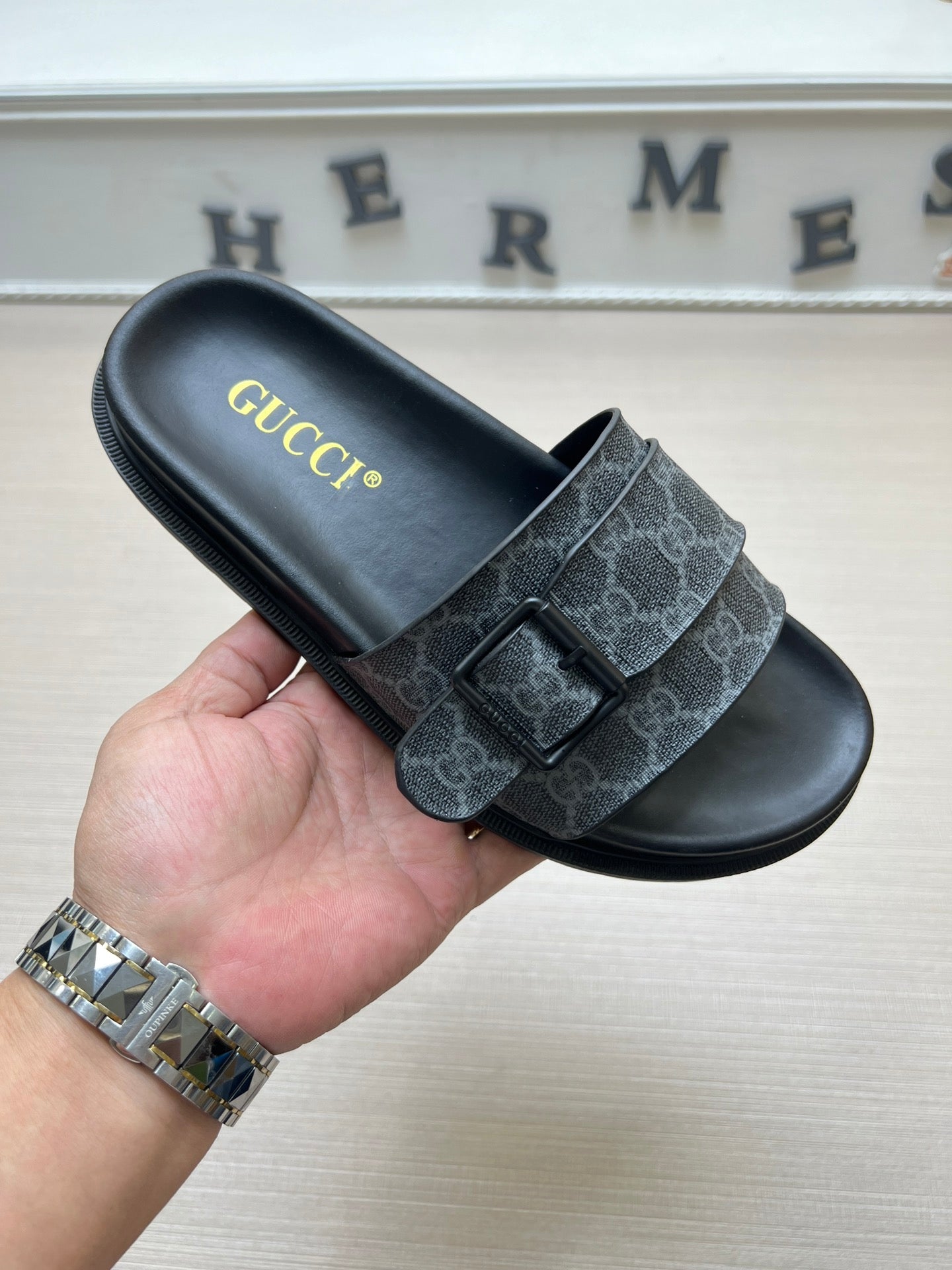 Z5ZB92 Popular slippers