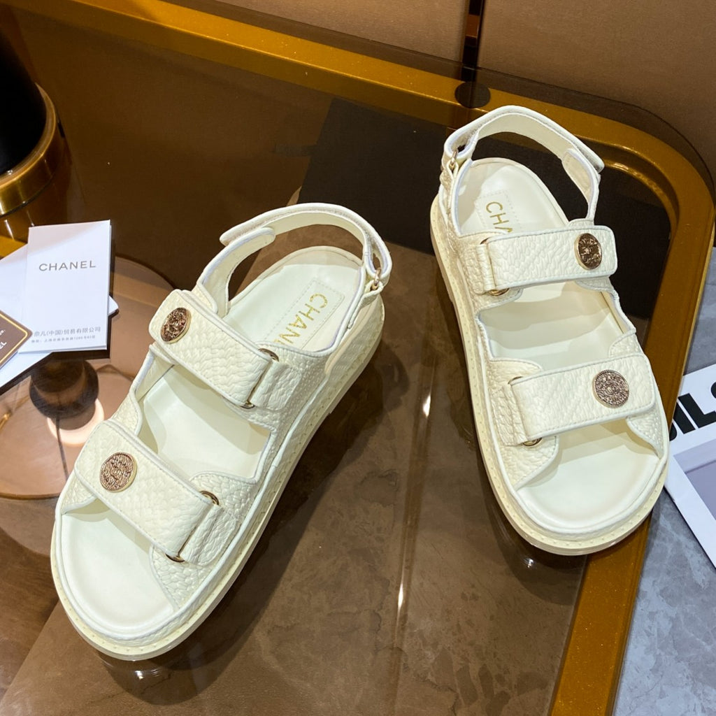 Z2Q55C49 Popular leather shoes