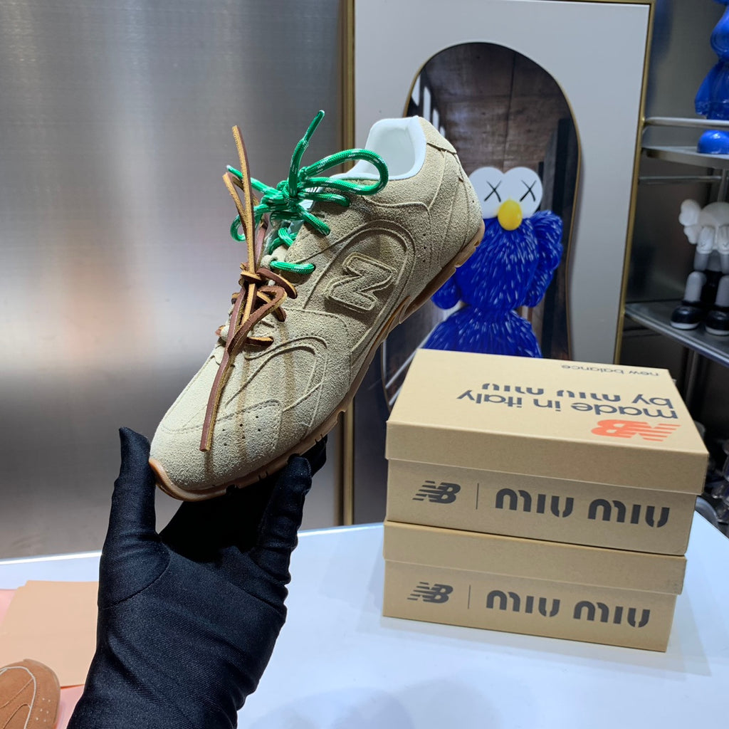 Z1P54A118 Popular shoes
