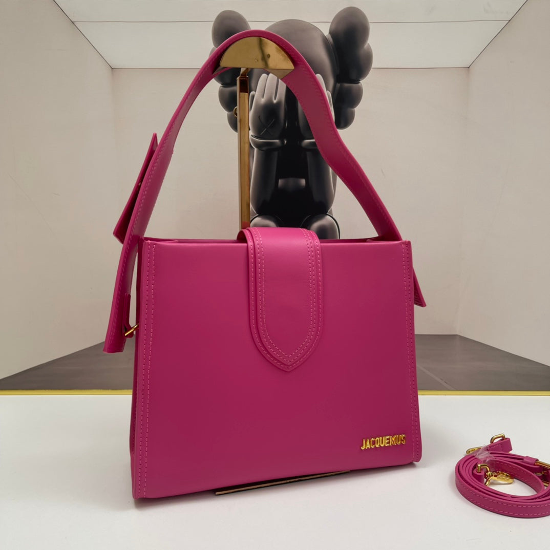 B1P36A33 Popular leather bag