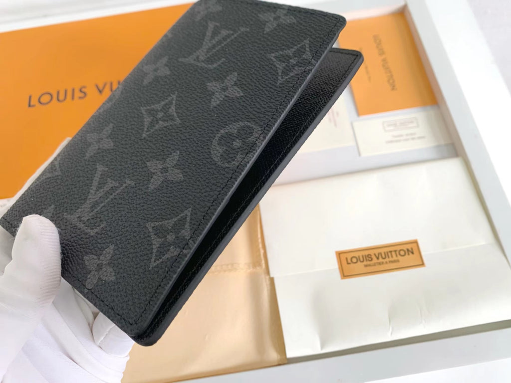 B1A42E300 Popular  leather wallets