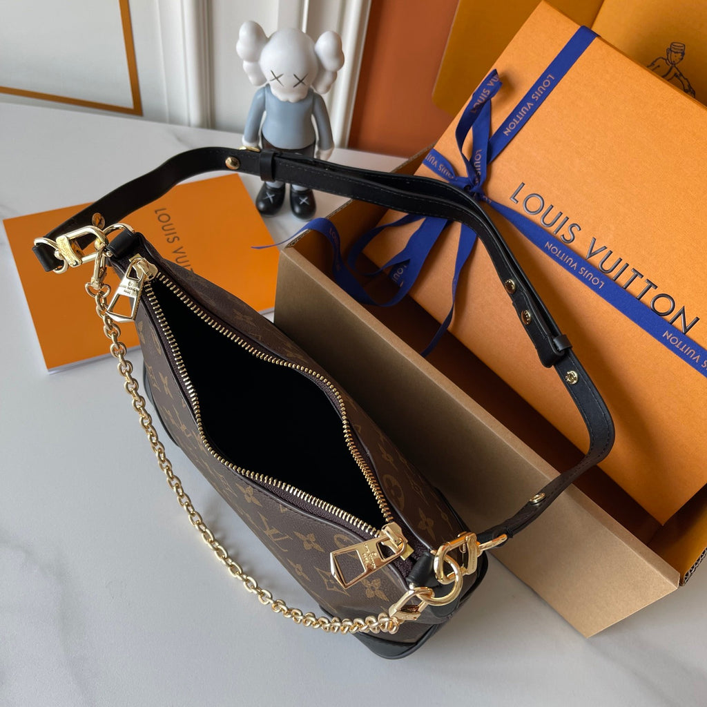 B1R76E01 Popular leather bag