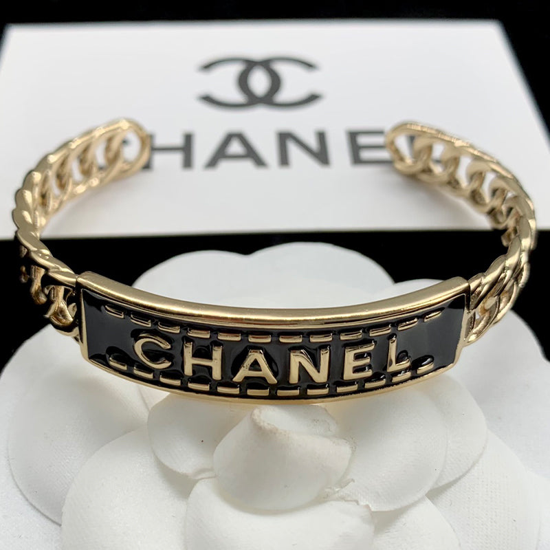 X1N73C95K  Popular bracelet