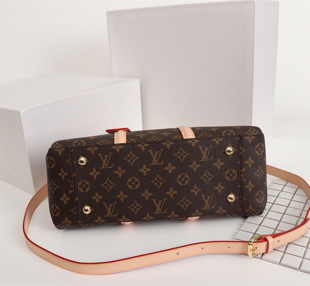 B12X44E343 Popular  leather bag 