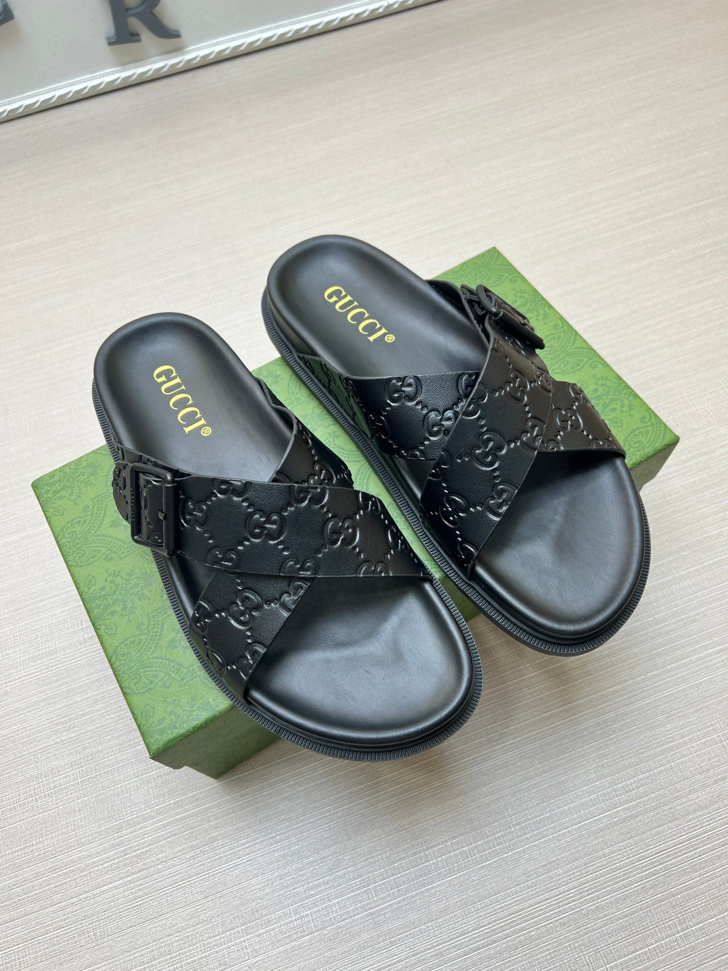 Z5ZB91 Popular slippers