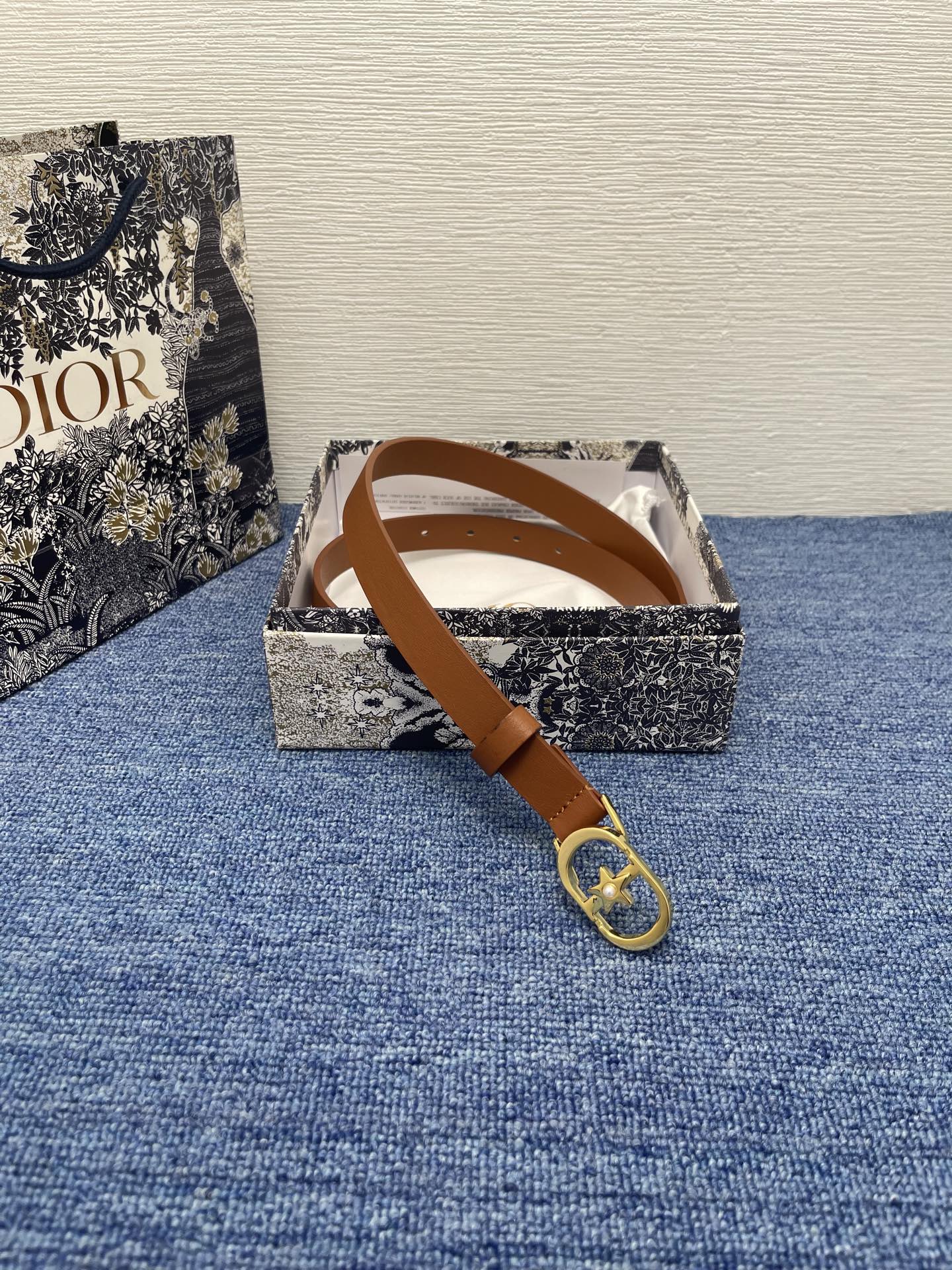 P1R55D205 Popular   High quality belt With full package
